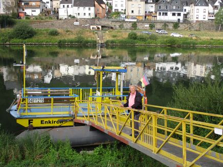 faehre-fussgaenger-radler-enkirch Fähre für Fußgänger und Radler zwischen Enkirch und Kövenig